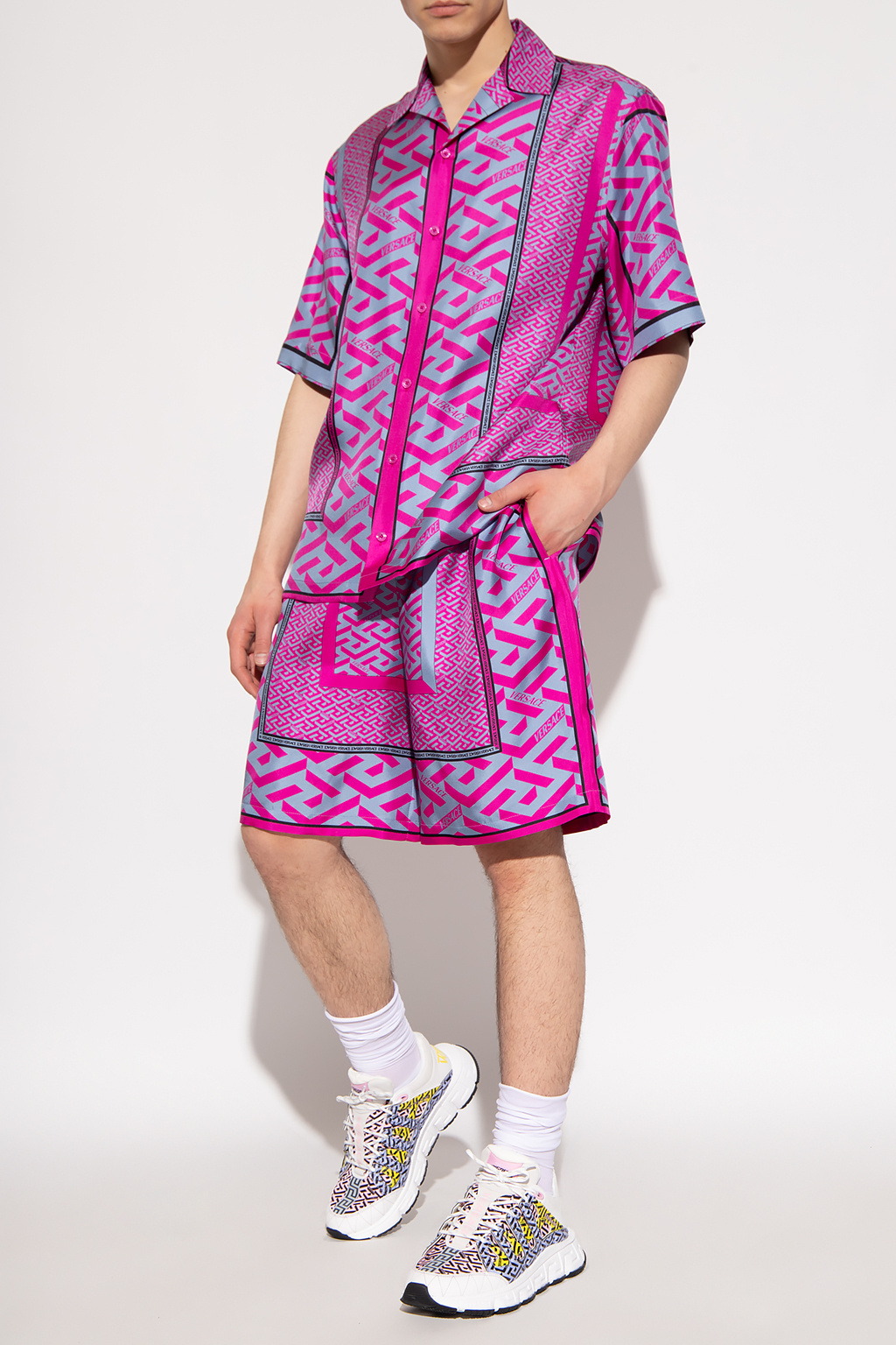 お値下げ　希少美品　VERSACE GRECA S/S Shirt 希少 VERSACE GRECA S/S Shirt - メルカリ